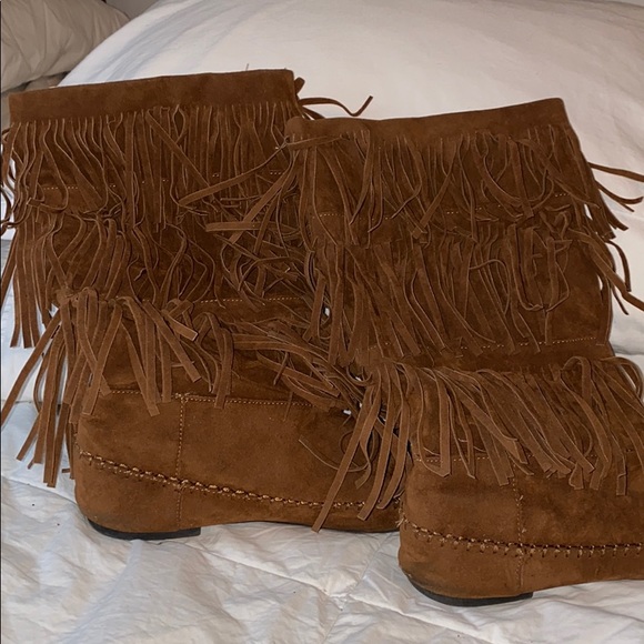 Wet Seal Tan and Brown Moccasins Comfortable and Stylish - Picture 8 of 8